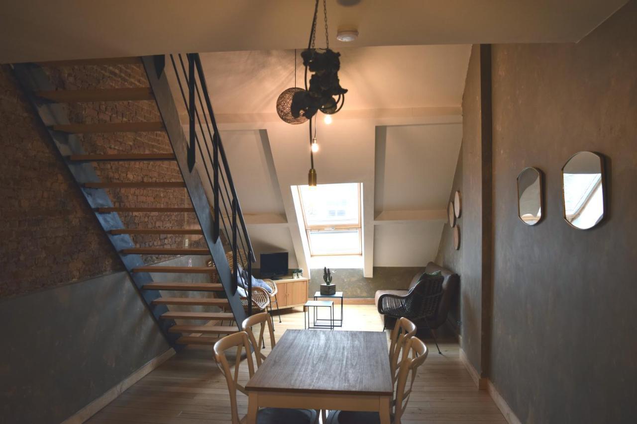 Le Patio Belle Maison En Plein Centre Ville, Avec Grande Terrasse Au Calme 巴斯托涅 外观 照片