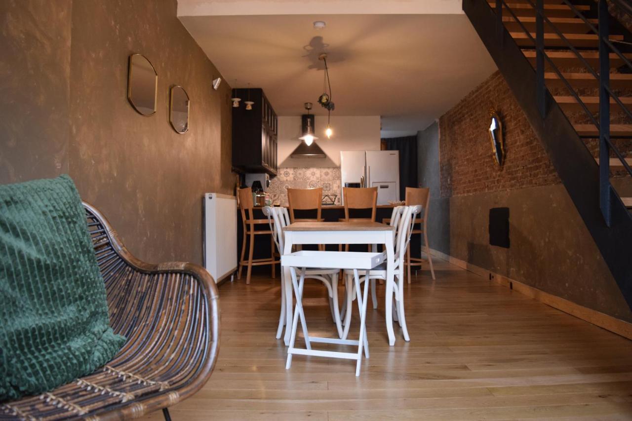 Le Patio Belle Maison En Plein Centre Ville, Avec Grande Terrasse Au Calme 巴斯托涅 外观 照片
